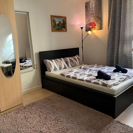 Unterkunft In Stuttgart Ngoại thất bức ảnh